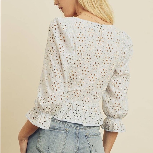 NWT Eyelet Top💙 multi sizes! - Picture 4 of 4